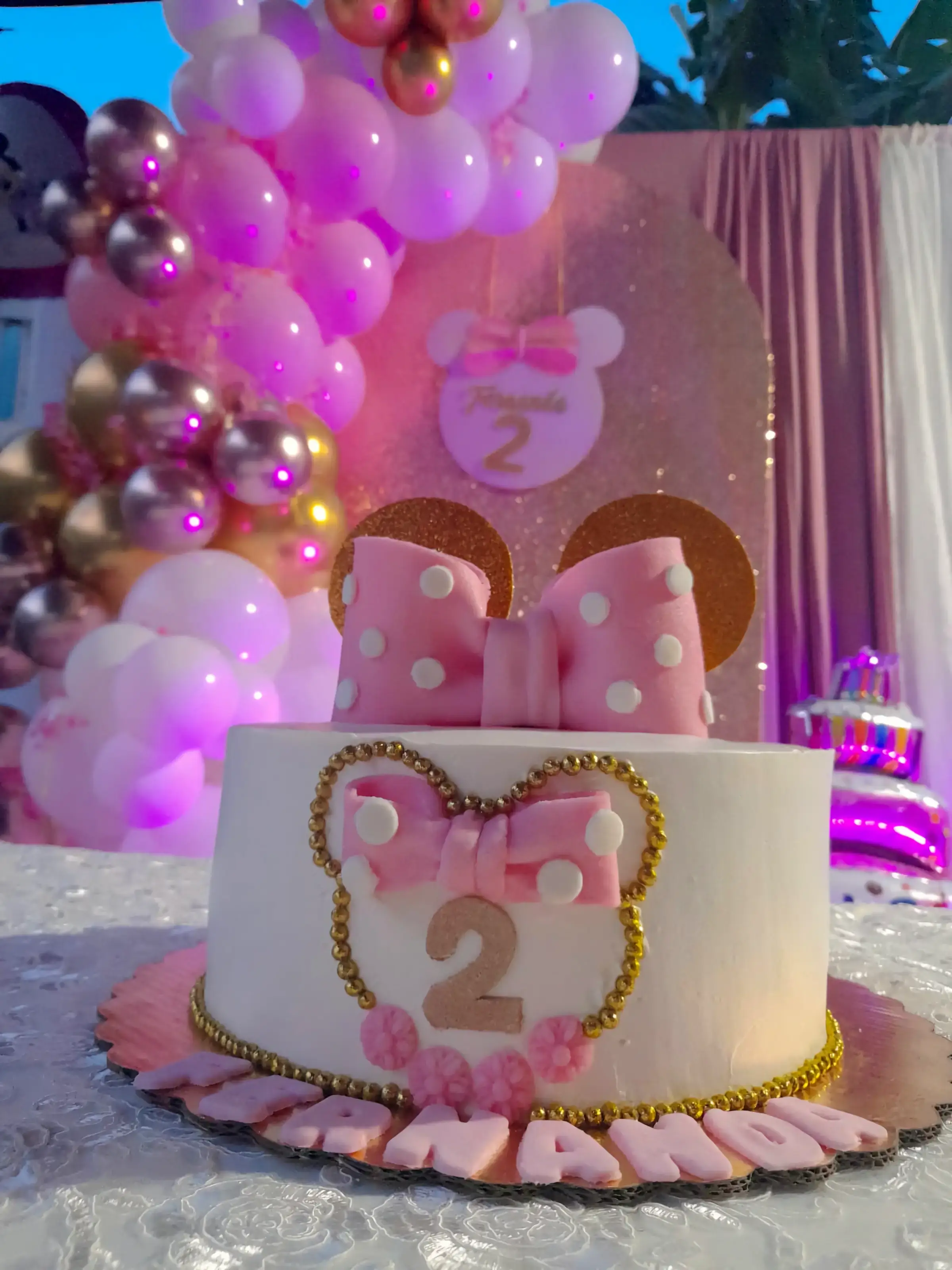 Pastel con tematica Minnie mouse